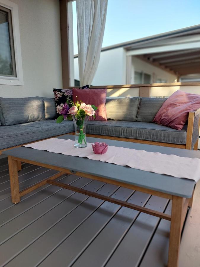 Mobile Home Whit Sea View Lavojesa Drage Bagian luar foto